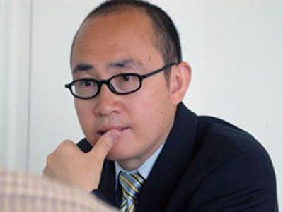 潘石屹:企業(yè)爭“地王”是瞎起哄 應判刑