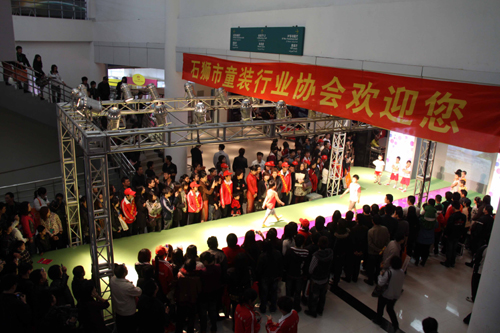 兒童服裝秀“海博會”掀起最新款式流行熱潮