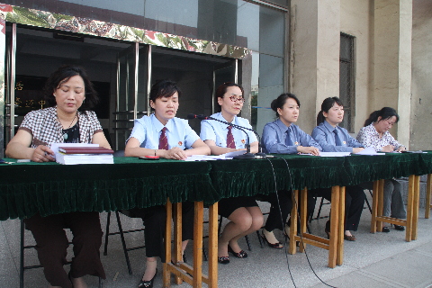 三門峽一中學24名學生遭搶 法院在校園宣判