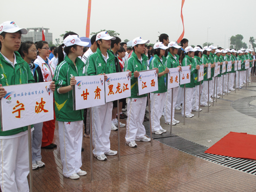 四體會無線電測向比賽 風(fēng)雨無阻顯實力
