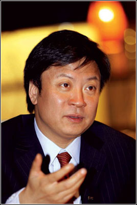 吸金地產界:10位女富豪和17位男富豪大PK