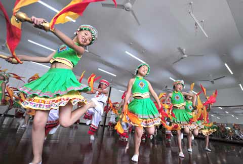 湖北恩施：校園廣推素質教育 民族文化百花齊放(組圖)