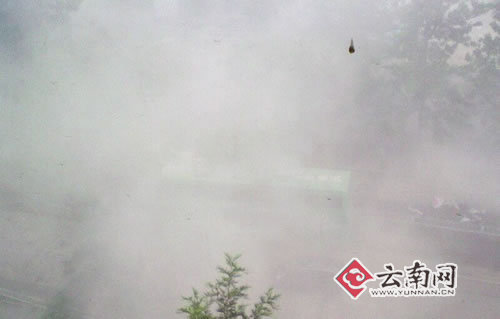 云南飯店裙樓拆除時倒塌砸傷5路人