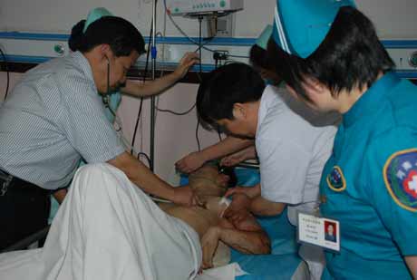 鞏義警方神勇出擊擒兇頑 副局長血灑街頭贏民贊