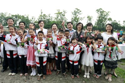 關愛留守兒童 “彩虹家園”又添新基地