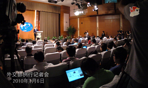 秦剛就美韓黃海軍演、中巴關(guān)系等答問