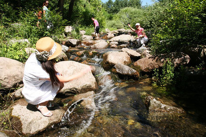 京郊避暑勝地玉渡山夏日激情戲水(圖)