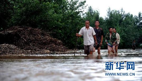 遼寧鐵嶺遭受特大暴雨襲擊 勝利河阿吉段河堤決口