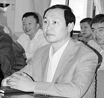 原溫州甌海區委書記謝再興殺害情婦案今開庭