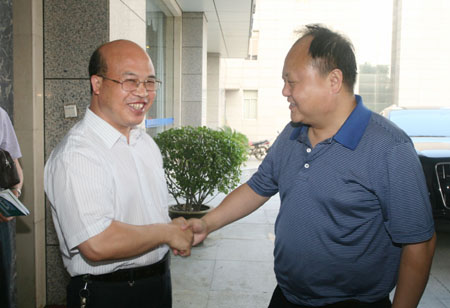 江蘇省灌南縣黨政考察團到全國百強縣市永城市考察