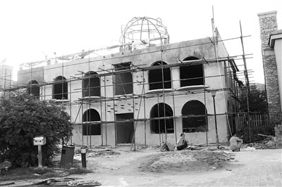 北京亦莊別墅查出違建503處 城管部門近日將陸續(xù)拆除