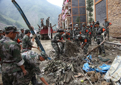 保映秀集鎮(zhèn) 揚鐵軍威名—黑水民兵抗洪搶險側(cè)記