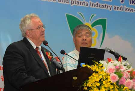 國(guó)內(nèi)外花木專家相聚“花都”共謀發(fā)展