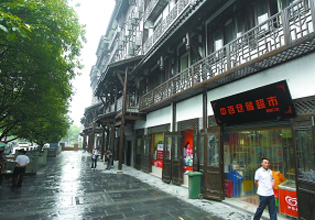 穿上古裝變身明清街 磁童路本月25日完工