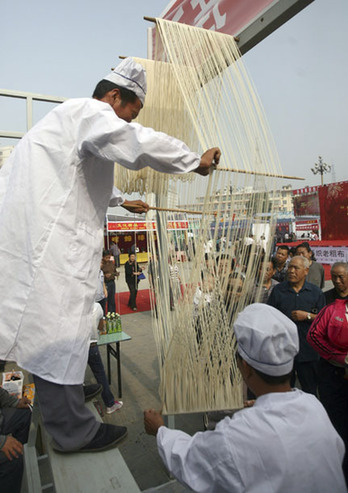 運城舉辦非遺傳統(tǒng)技藝暨文化精品展