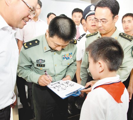 楊利偉:2020年左右我國將建成自己的空間站