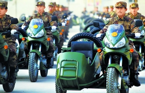 新型軍車首次列裝預備役