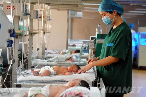 新疆建成首個新生兒無陪護、層流潔凈病房