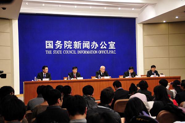 中國首份反腐白皮書：反腐取得積極成效 公眾滿意度平穩上升