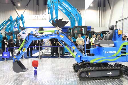 中國工程機械產品在美國國際工程機械展廣受歡迎