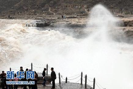 黃河壺口瀑布再現(xiàn)