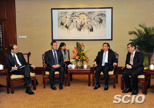 王晨會見英國文化、媒體和體育部部長艾德·韋澤