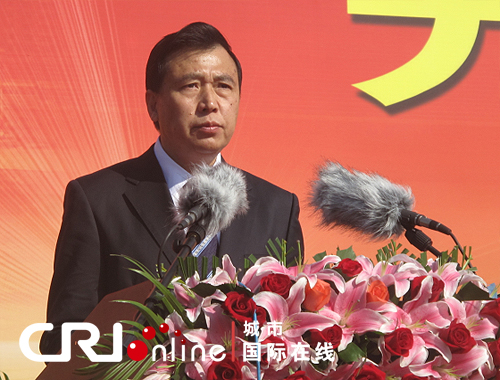 2011年中國(guó)陶都（宜興）金秋經(jīng)貿(mào)洽談會(huì)開(kāi)幕