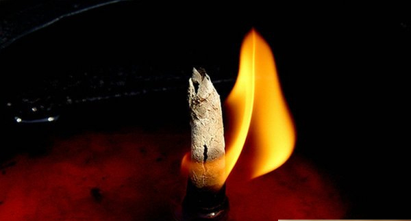 古墓長明燈千年不熄之謎！