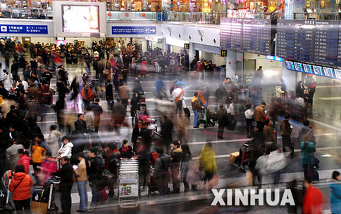 2012春運(yùn)航企加飛航班突破一萬(wàn)