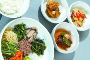 云端之上味蕾起飛 盤點航空公司招牌飛機餐