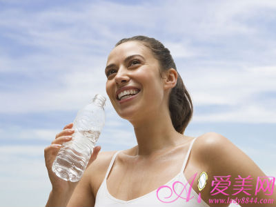 喝水并不是越多越好!剖析飲水的四大誤區