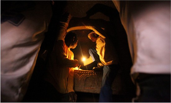 馬達加斯加獨特“翻尸節”