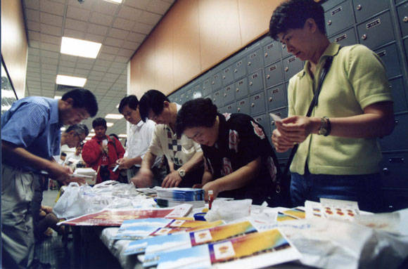 1997香港回歸：載夢飛香江