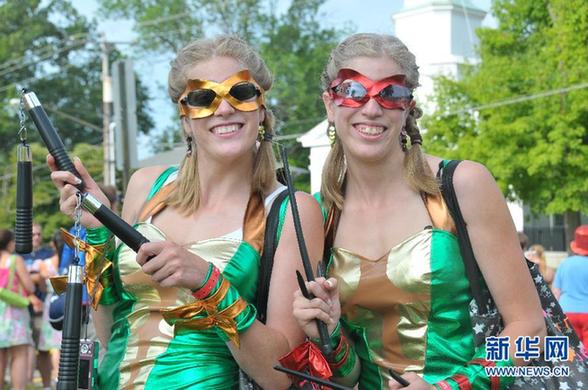 世界各地數千名雙胞胎齊聚美國特溫斯堡