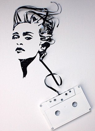 廢舊磁帶拼人物肖像 昔日女招待變身藝術(shù)家(圖)