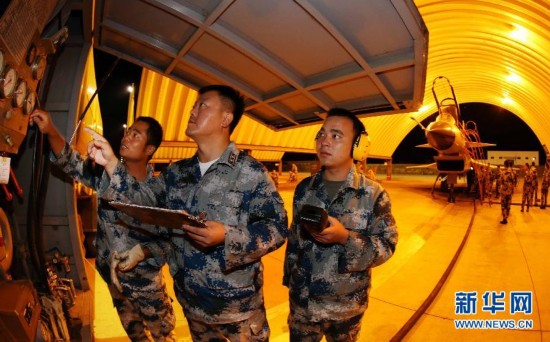 駐滇航空兵三代戰機夜間緊急出擊