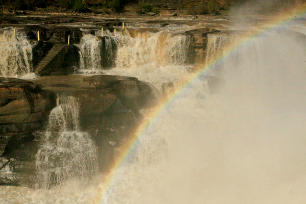 山西吉縣壺口瀑布奇觀