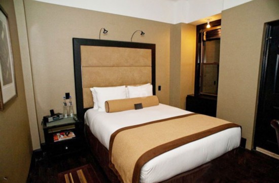 坑爹！看紐約狹小的酒店房間(組圖)