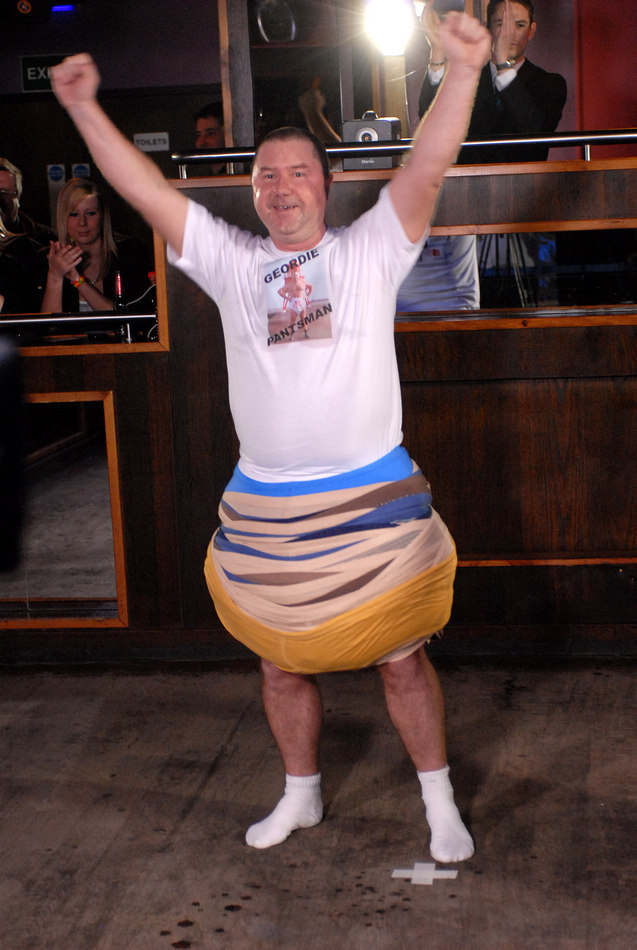 挑戰(zhàn)人類極限 盤點(diǎn)世界各地奇聞怪事