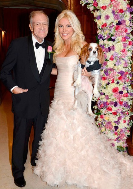 86歲《花花公子》創(chuàng)始人娶26歲嫩模 結(jié)婚照曝光