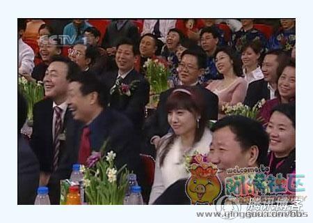 《我是歌手》淚點(diǎn)女走紅 盤(pán)點(diǎn)意外走紅的神秘觀眾