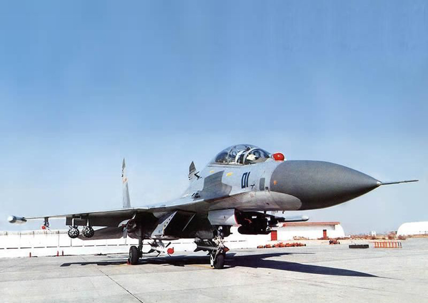 高清組圖：中國空軍蘇-27UBK型戰斗教練機