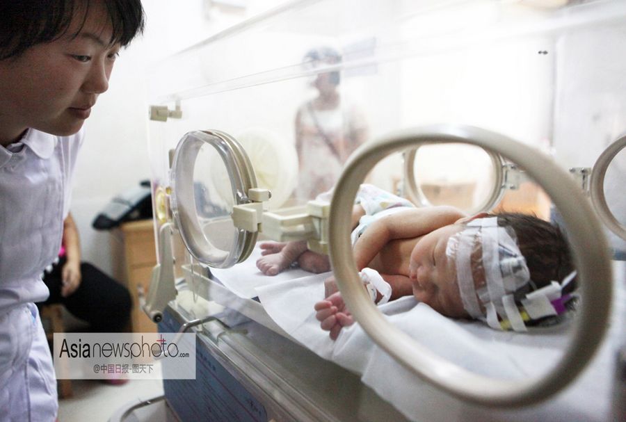 中國日報一周圖片精選：大學生畢業設計展