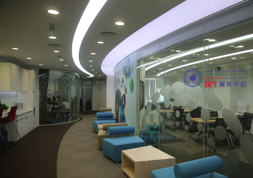 全新強生視光學院開幕 持續引領隱形眼鏡健康理念