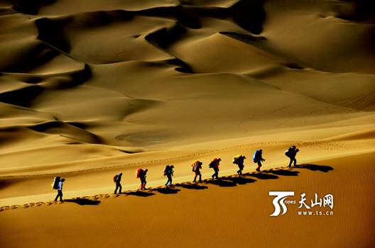 “吐魯番的葡萄熟了”2013中國重點旅游網(wǎng)絡(luò)媒體游新疆活動啟動