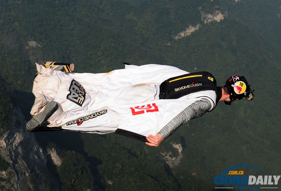 翼裝飛行世錦賽落幕 哥倫比亞選手喬納森奪冠