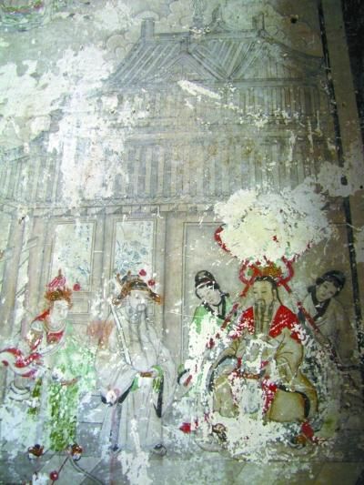清代壁畫修復后慘不忍睹:面目全非紅配綠