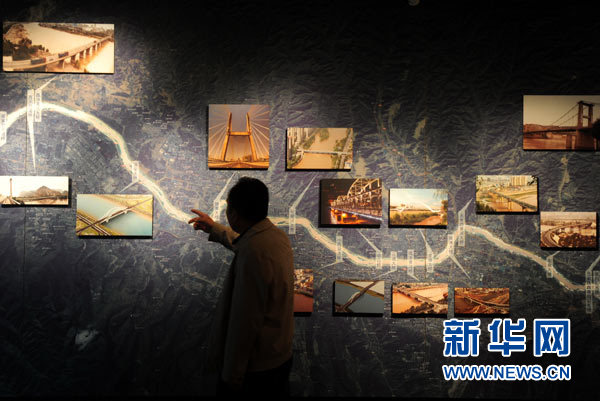 為實(shí)現(xiàn)中國夢提供強(qiáng)大文化力量