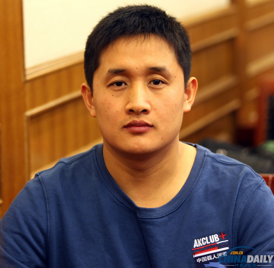 第二批六名潛航員學員正式亮相 包括2名女性