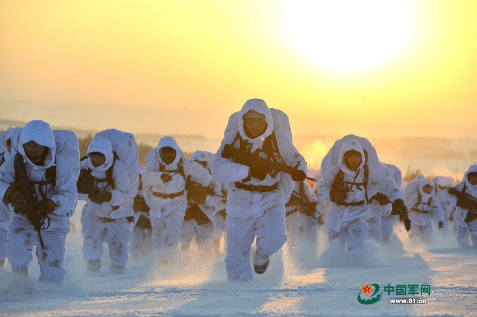 沈陽軍區某特戰旅-34℃練官兵作戰能力